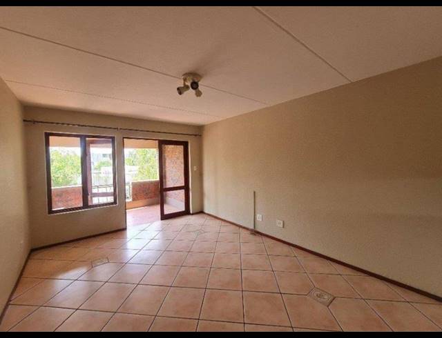 2 BEDROOM APARTMENT FOR SALE IN DOWERGLEN EXT 4